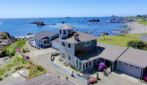 Lighthouse Point. One of the most amazing ocean properties in Crescent City!