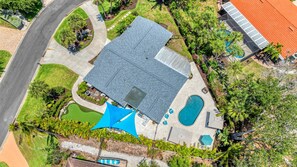 A look at all this home has to offer ⛳️ 🔥 🏖️