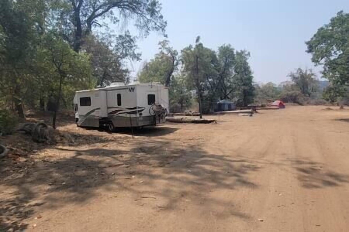 CG15 Sml Campsite/Shower | Kings Canyon/Sequoia NP