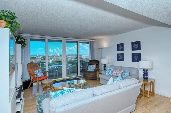 Living Room w/Balcony View