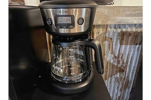 Mr. Coffee 12 cup coffee maker -reg. & decaf provided with creamer & sweeteners 