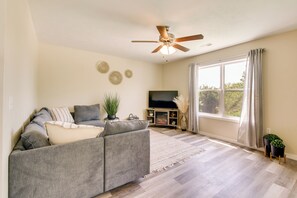 Living Room | Central Air Conditioning