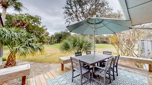 Outdoor Dining with Gas Grill