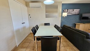 Riverview Apartment 54 - Kalbarri Accommodation Service