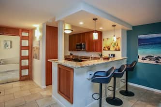 OCEANFRONT*OCEANVIEW*Exceptional Upgrades 3 Bedroom
