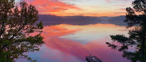 Sunrise on the shores of Beaver Lake.