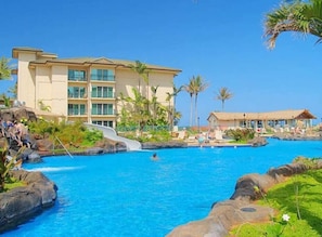 Resort Pool (1)