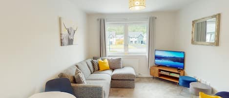 Living room at 10 Bynack House