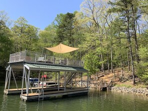 Enjoy the deep water double story dock