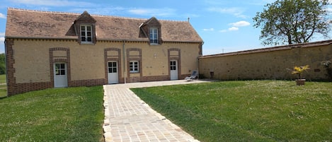 Gîte côté cour