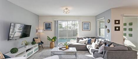 Sweet Home Vacation Home Rentals, Top Resorts Florida Solara Resort