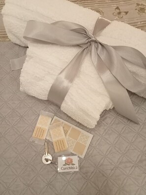 Bathroom amenities