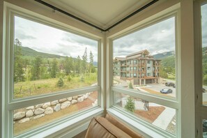 Large windows allow for panoramic views! #summer