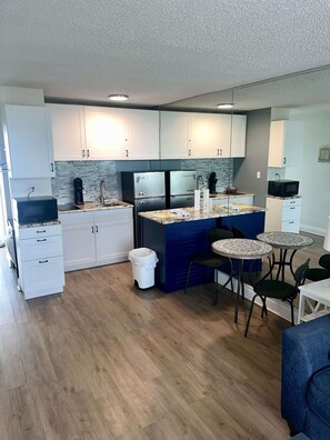 New kitchen 