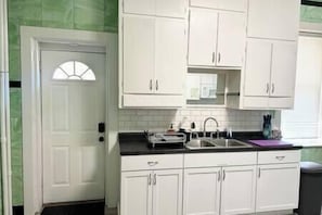 Kitchen (1)