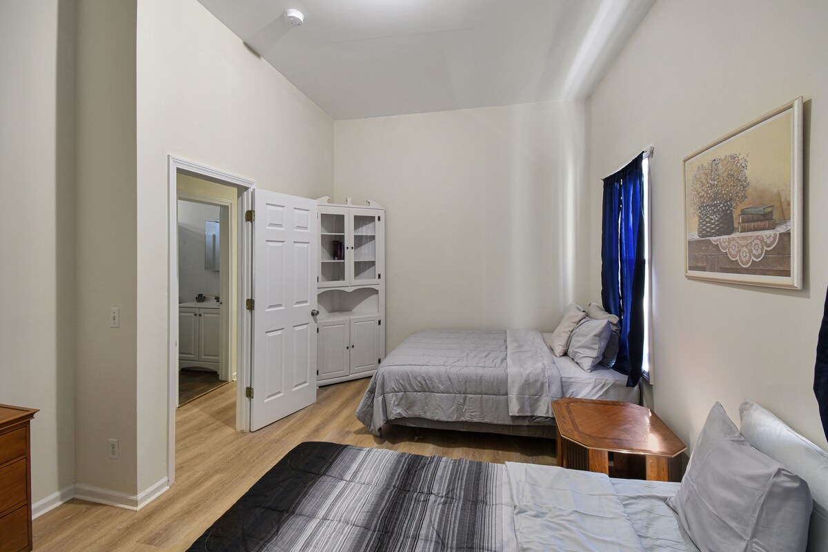 Entire First Floor Apartment in Bridgeport, CT