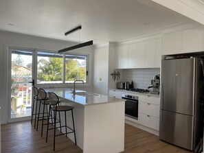 Newly rennovated kitchen