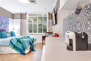 Coffee Maker/toaster and kettle