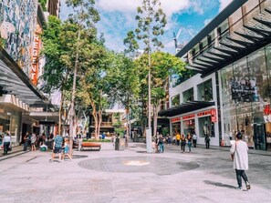 Only a 5 minute walk from Adina is Queen St Mall with great Brisbane shopping