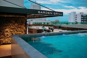 Rooftop pool