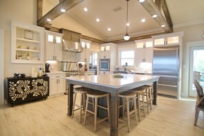 Outstanding kitchen