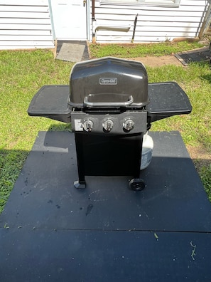 Request access to the BBQ grill while staying at the house. It’s available!