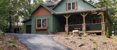 Driveway leading to Chalet on the Green