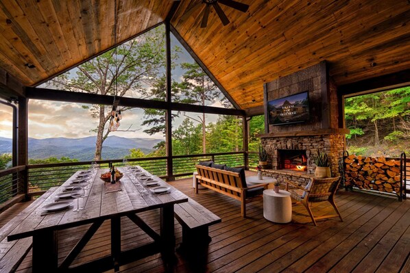 Gorgeous mountain views at the party porch make for beautiful outdoor meals and quality time