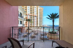 Pool view and partial view of the ocean.