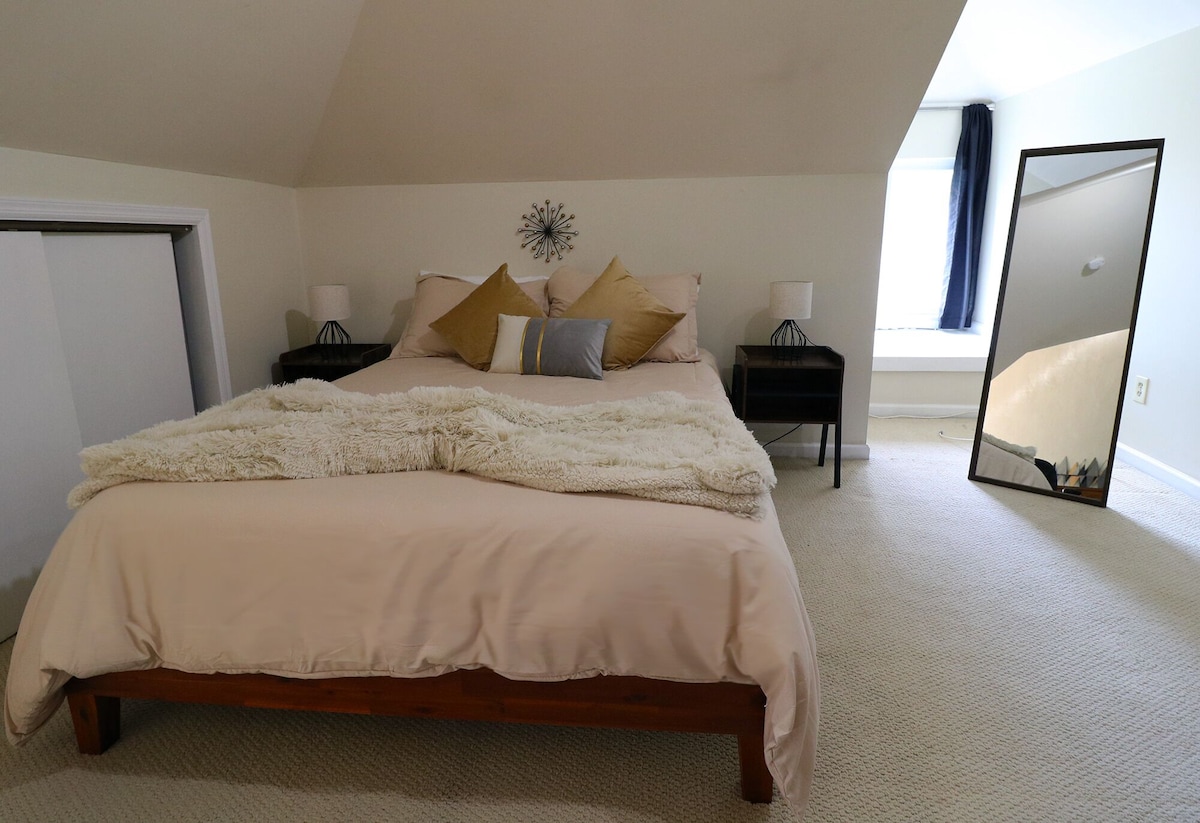 ★ Downtown Princeton Elegance ★