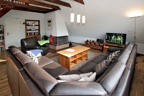 Sitzecke mit Kaminofen
