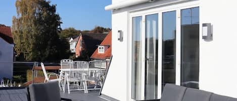 Sitzbereich auf der Terrasse