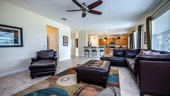 Sweet Home Vacation Home Rentals, Top Resorts Florida The Shire at West Haven