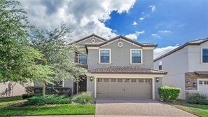 Sweet Home Vacation Home Rentals, Top Resorts Florida Champions Gate Resort