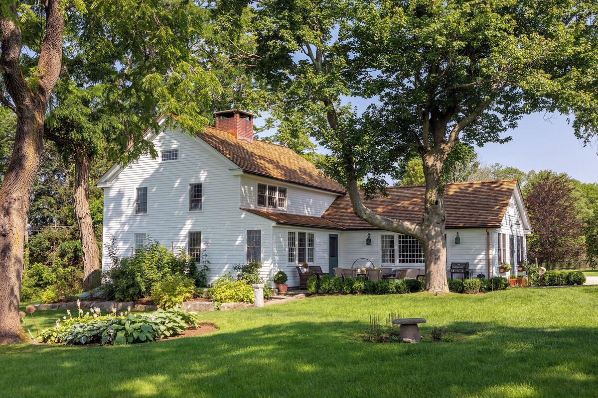 Historic Litchfield Luxury Farmhouse