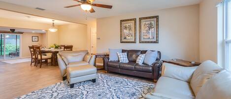 Large welcoming Living Room just outside the Foyer. 