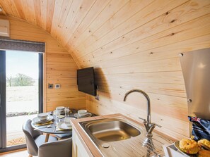 Interior | Cae Bitfel - Podiau Efyrnwy Pods, Llanwddyn