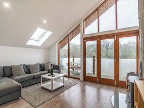 Living area | Waterside Lodge Fifteen - Ashgrove Country Park, Elland