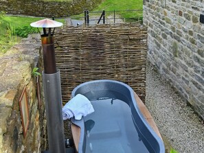 Hot tub | Tiggywinkle Cottage, Hawnby, near Helmsley