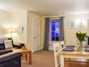 Living room/dining room | Bailey’s Retreat, Sneaton