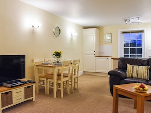 Living room/dining room | Bailey’s Retreat, Sneaton