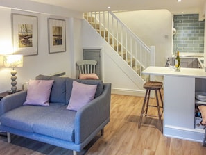 Living area | Silver Cottage, Dartmouth