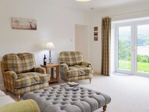 Living room | Boatman’s Cottage at Inverinan Mor, Inverinan