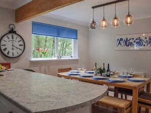Kitchen/diner | Tamarchan Lodge, Ballachulish