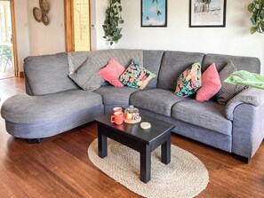 Living room | Mermaids Rest, Appledore