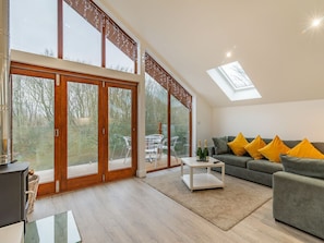 Living area | Waterside Lodge Four - Ashgrove Country Park, Elland