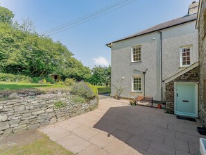 Exterior | Plas Bronmeurig, Tregaron and the Cambrian Mountains