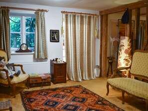 Living room | Keeper’s Cottage, Crowborough