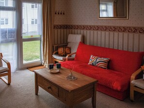 Living room | Bermuda Retreat, Hemsby, near Winterton-on-Sea