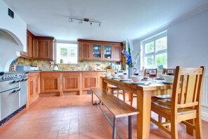 Kitchen and dining table